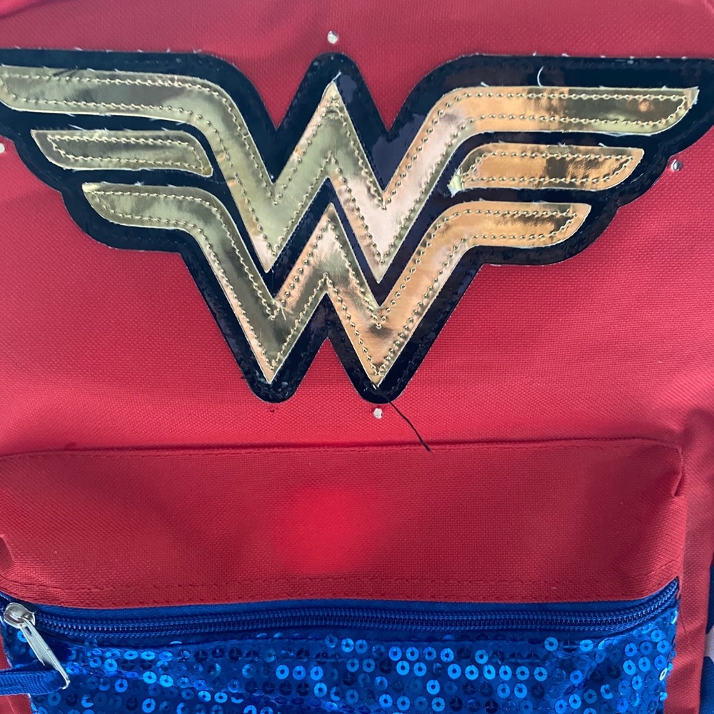 Wonder Woman backpack 🎒 - Picture 3 of 8